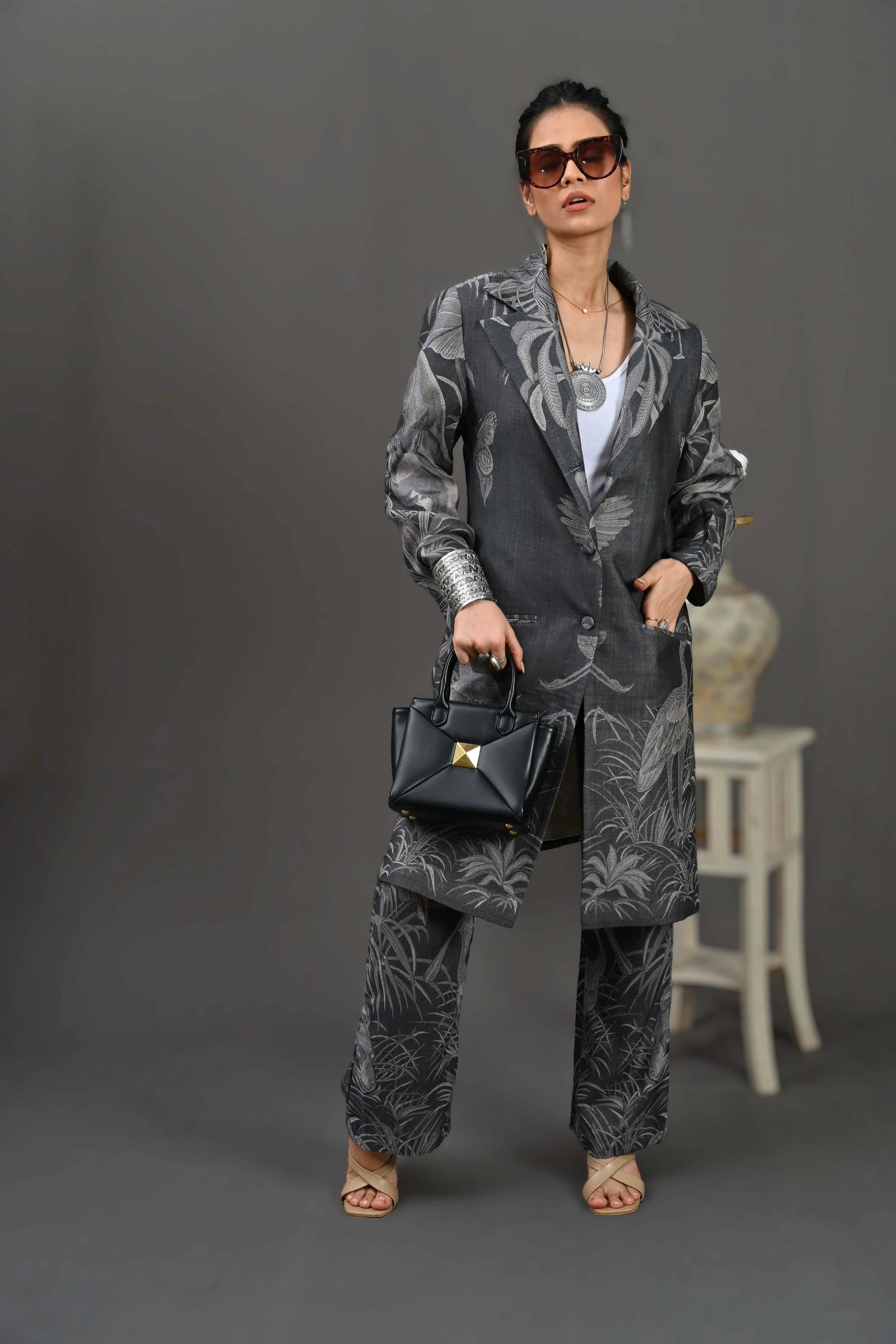 Meta moon Grey - Taylor Suit Set